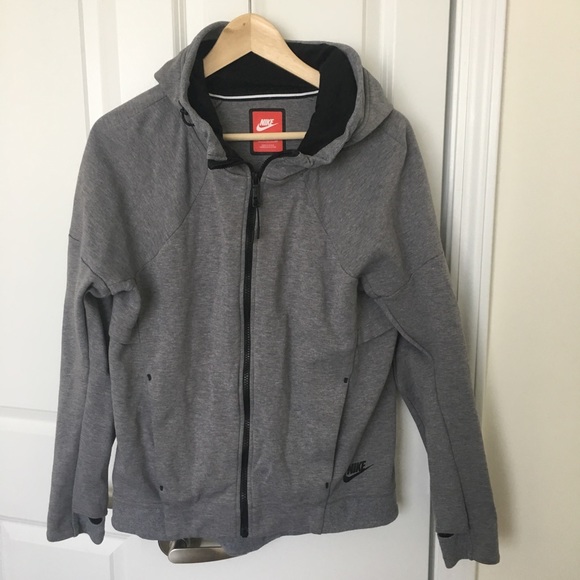 zip up hoodie thumb holes